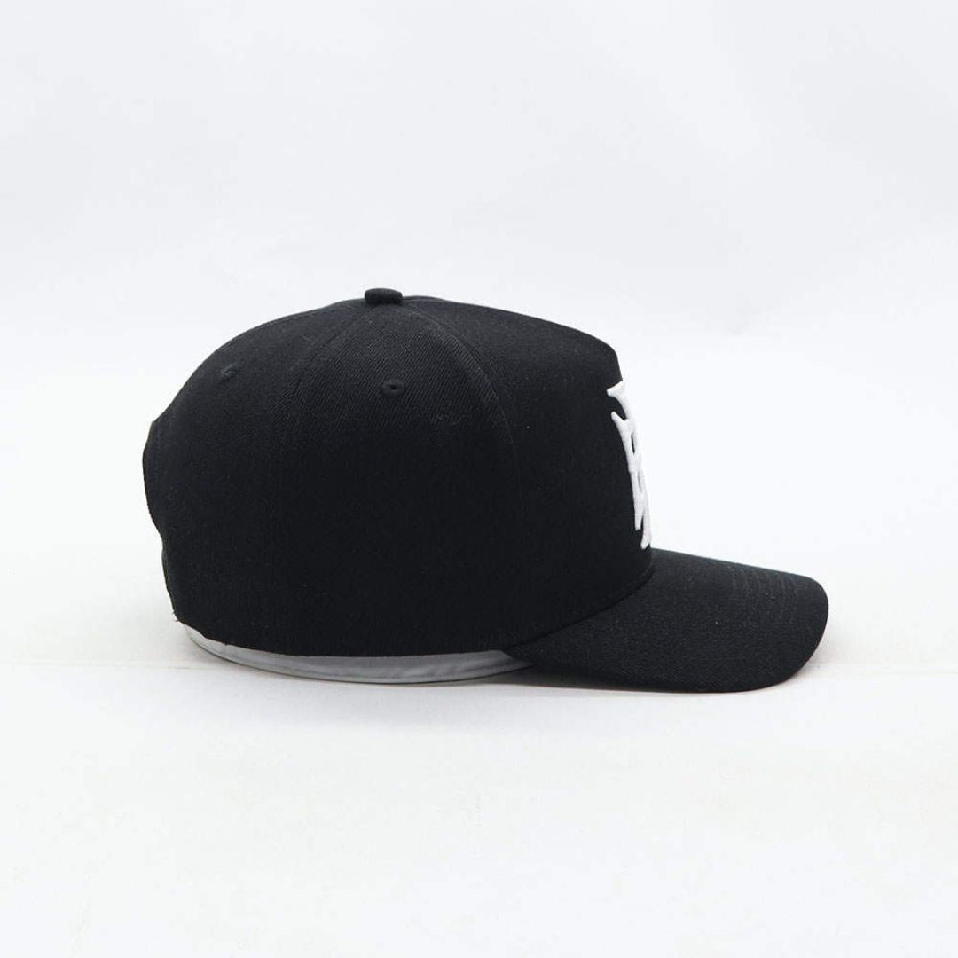 Insignia Snapback - Black / Bone